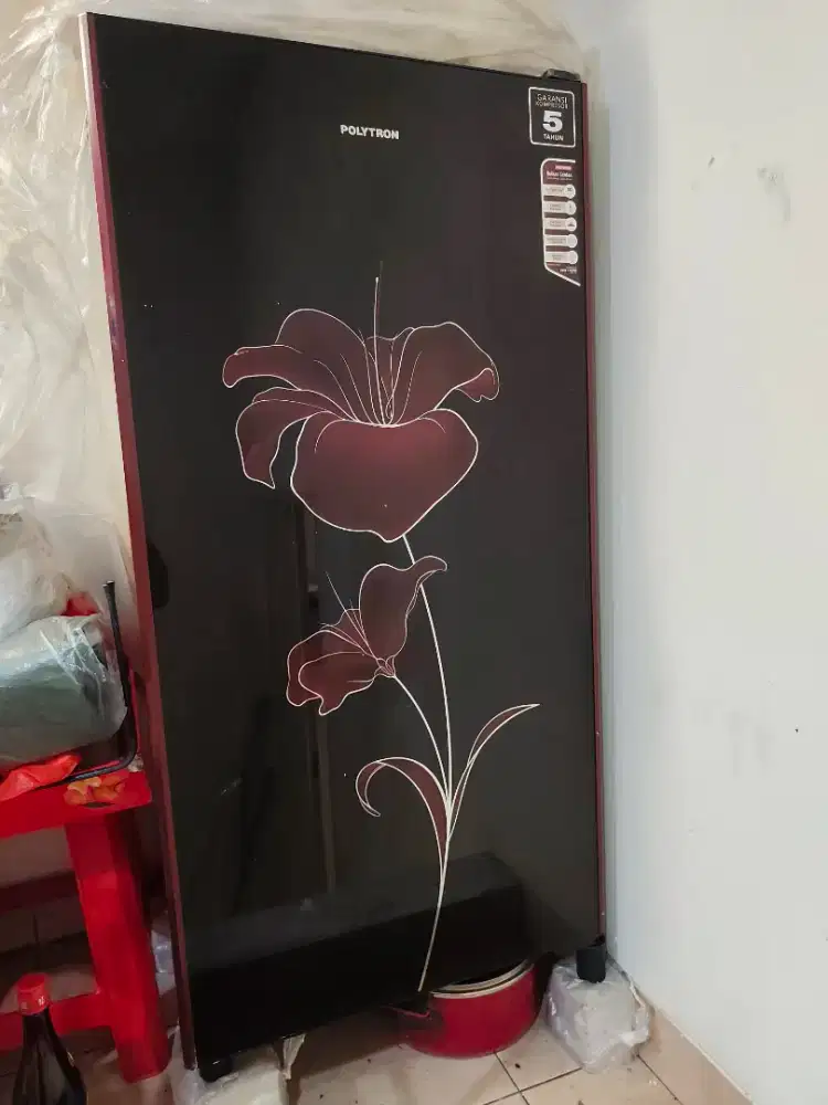 Dijual kulkas bekas / second 1 pintu Polytron