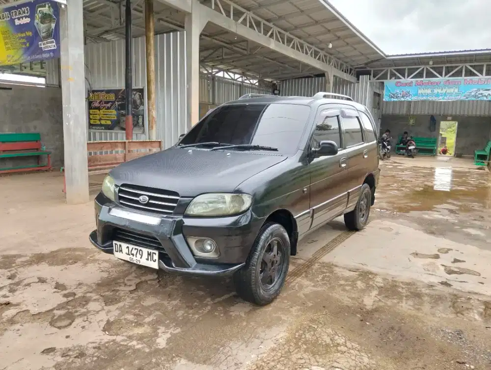 Dijual Daihatsu Taruna CSR injeksi thn 2001 jok 3 baris