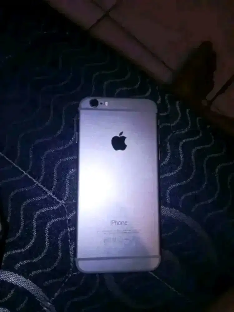 Iphone 6s mentok logo