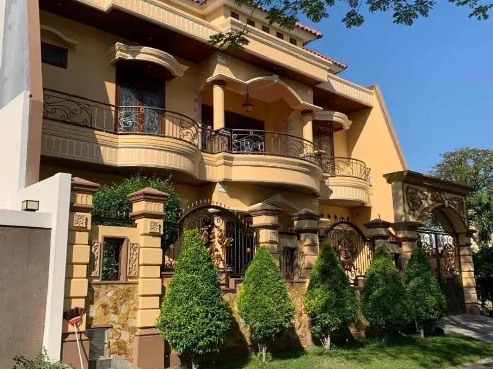 Diual Rumah Pakuwon City cluster Villa Royal