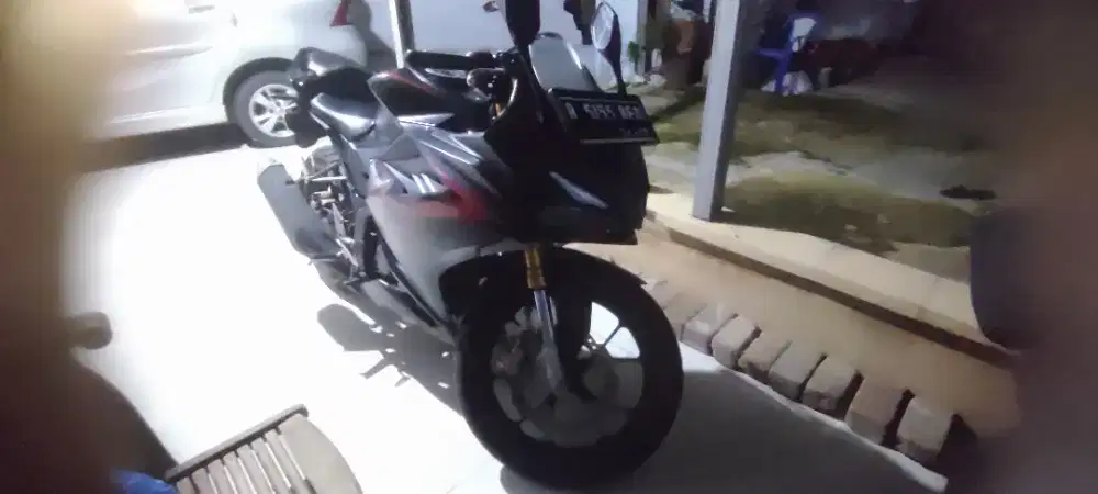 CBR 150R Tahun 2022 Hitam Merah