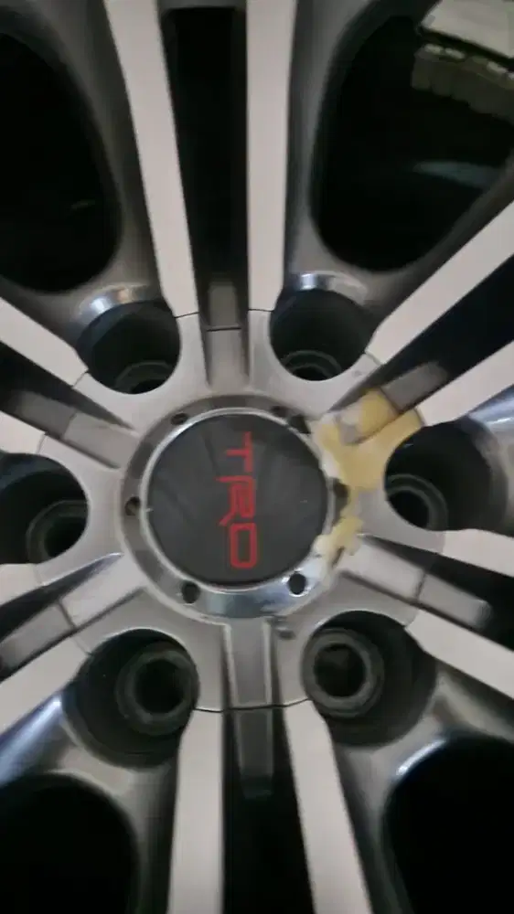 Velg Fortuner TRD R20 Ori copotan + Ban