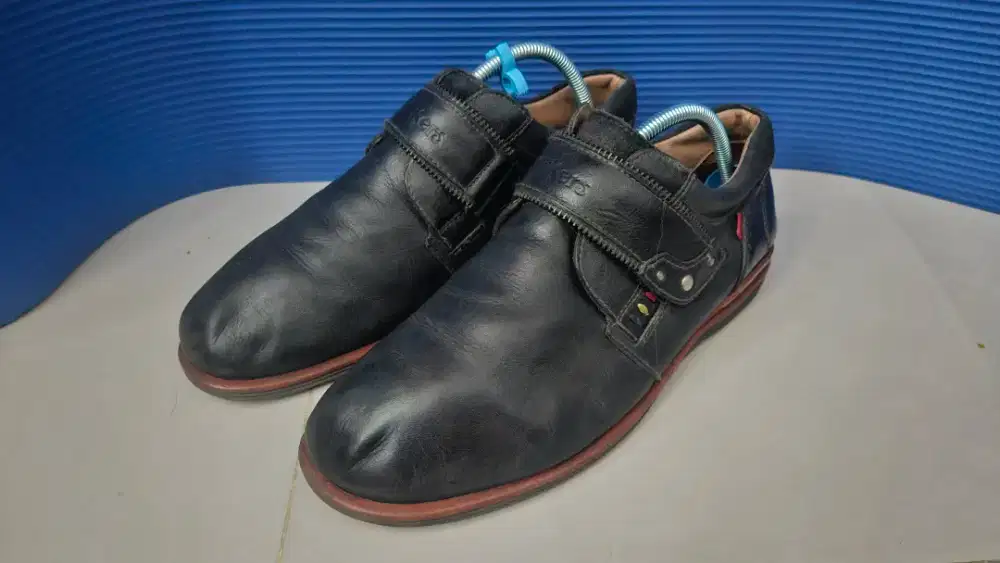 Sepatu Kickers size 44 original kulit