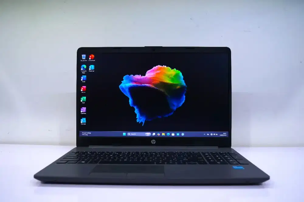 HP 250 G8.CORE i3-1115G4 GEN 11.RAM4GB.SSD512GB.15inch