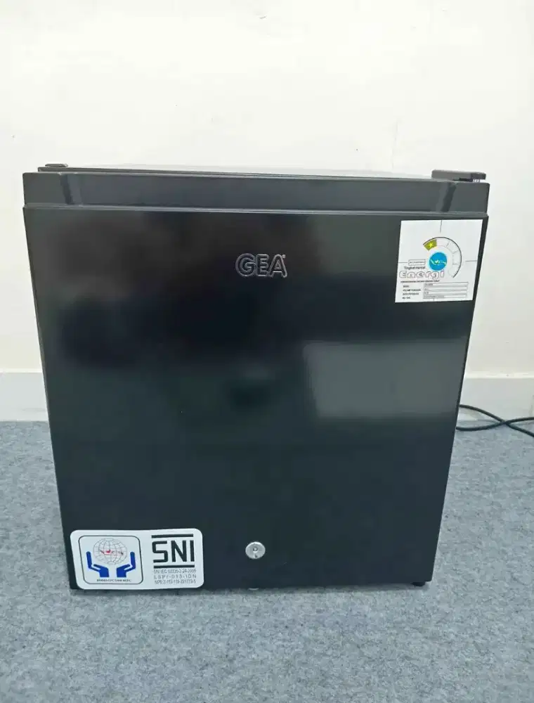 Kulkas Mini Merk GEA