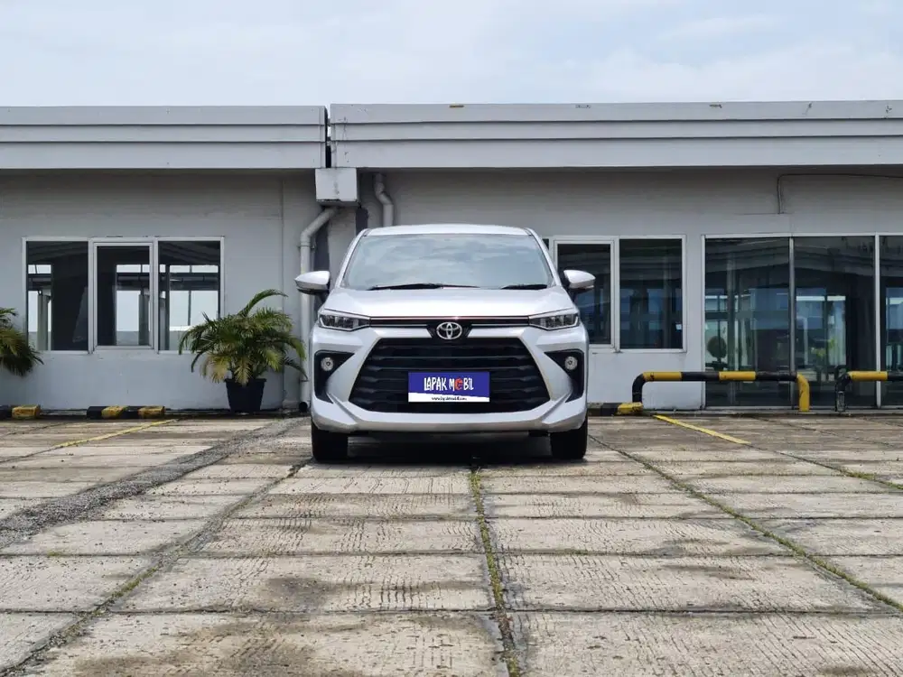 New Toyota Avanza 1.5 G Matic AT 2023 Silver KM 38RB