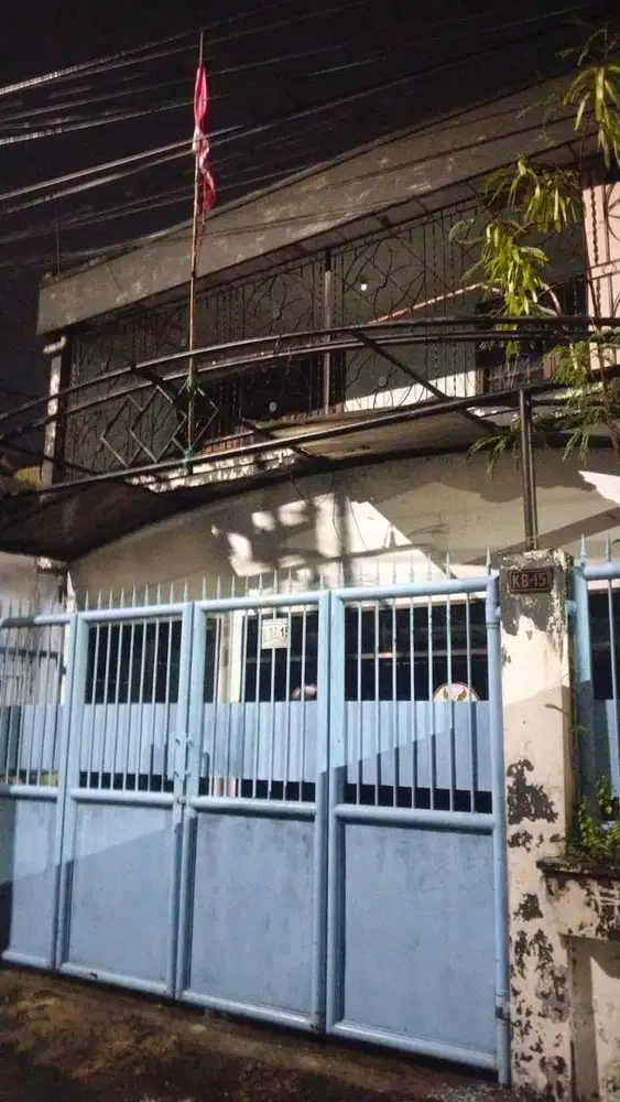 tempat usaha kios cocok usaha apapun,strategis raya pusat kota furnish