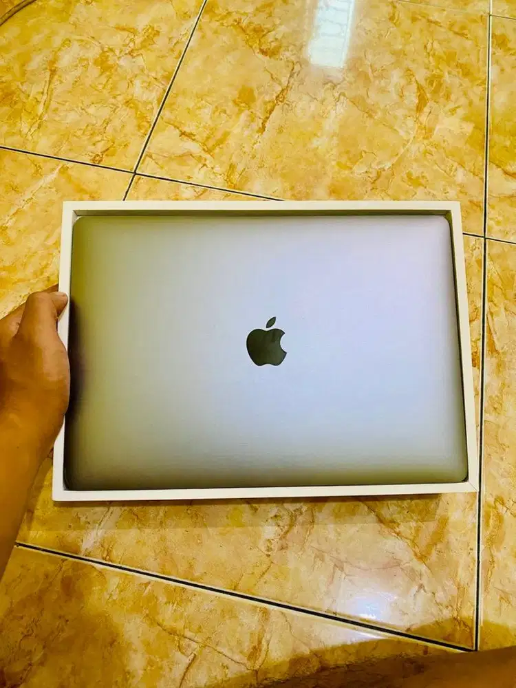 macbook air m1 8/256gb 2020