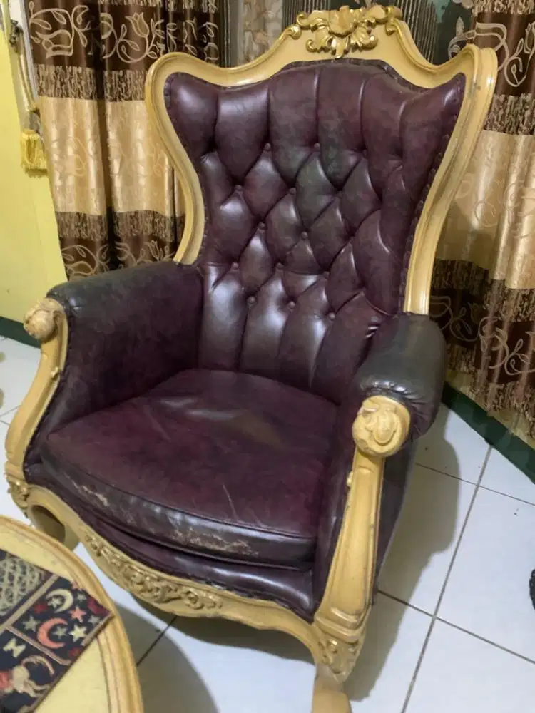 sofa retak seribu
