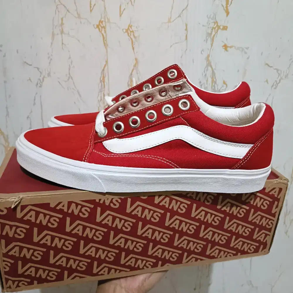 Sneakers pria vans old skool authentic