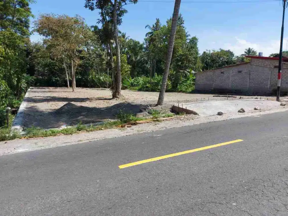 TANAH DIJUAL  COCOK UNTUK RESTO dan VILLA