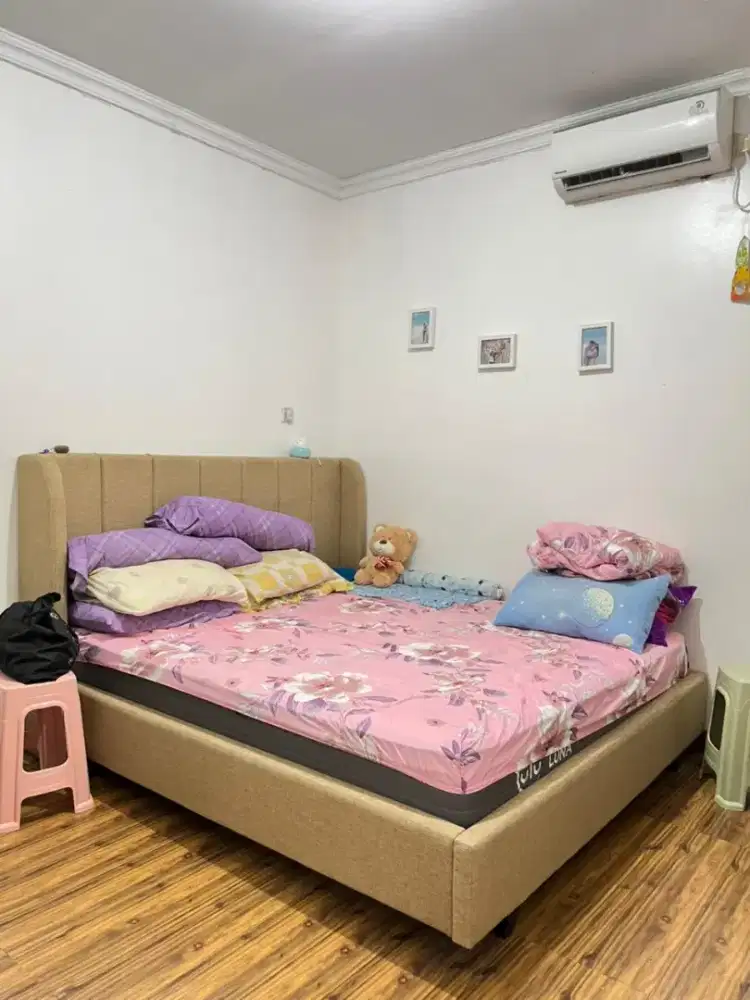 Kasur Merek Turu Luna Bekas Pemakaian 1 Tahun