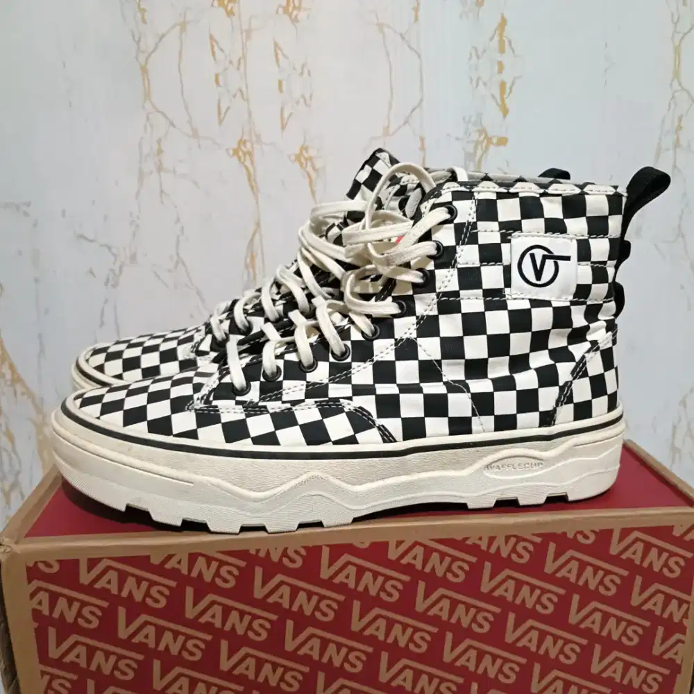 Sepatu pria vans sentry wc authentic