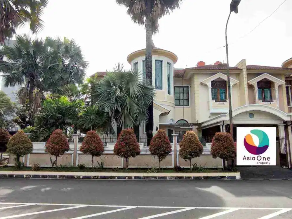 Disewakan Rumah Hoek di Rawamangun Jakarta Timur