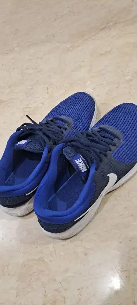 Spatu running , Nike , size 41