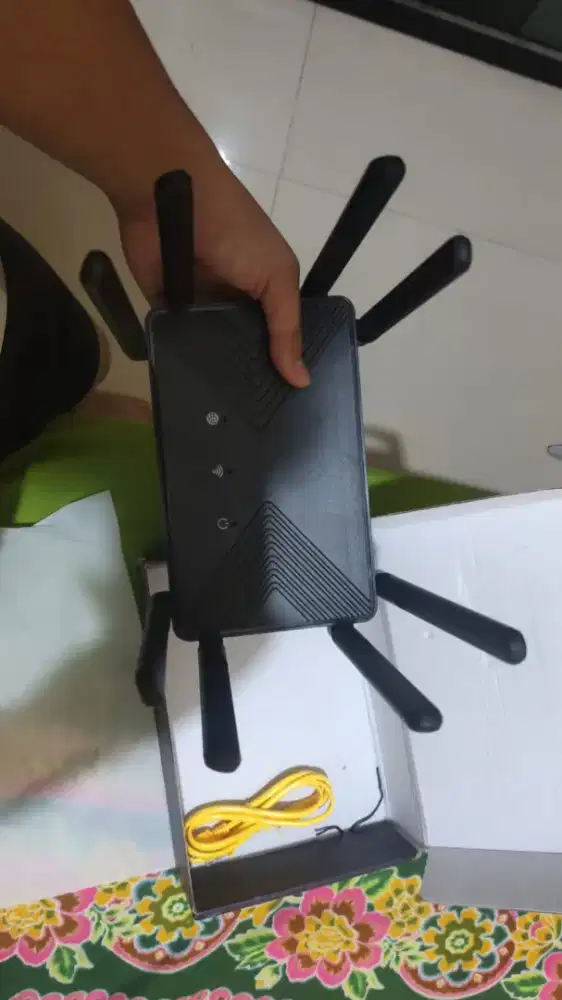 Router gigabit penguat sinya (repeater)