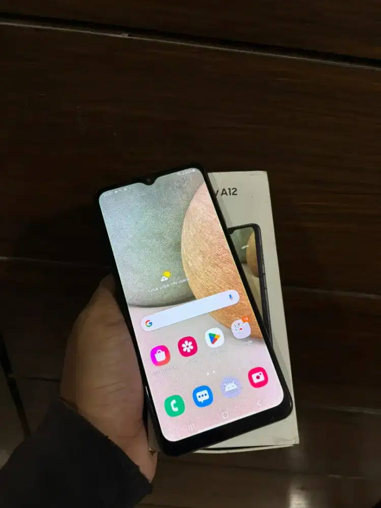 Samsung A12 4/128gb