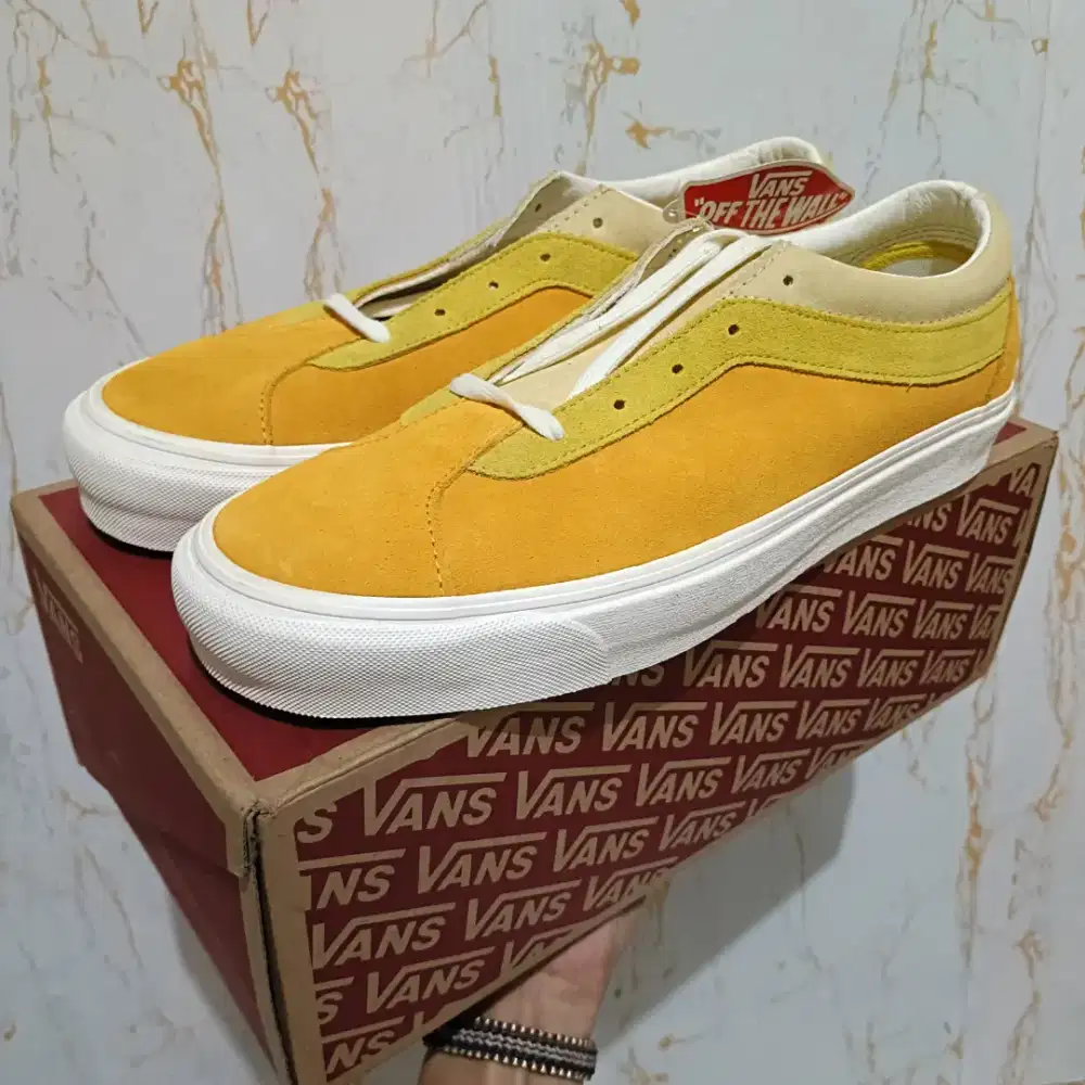 Sneakers pria vans bold ni authentic