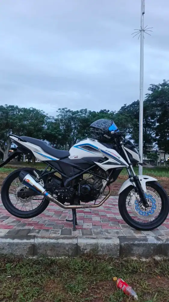 CB150R 2016 V2, Mulus Ganteng
