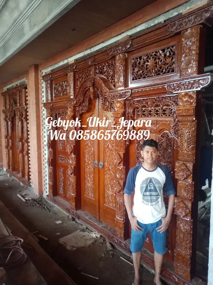 Gebyok ukir bahan full kayu jati