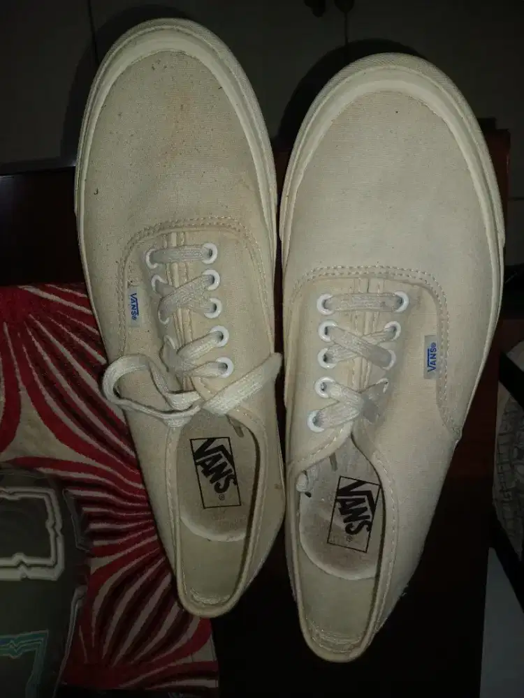 Vans authentic original size 44