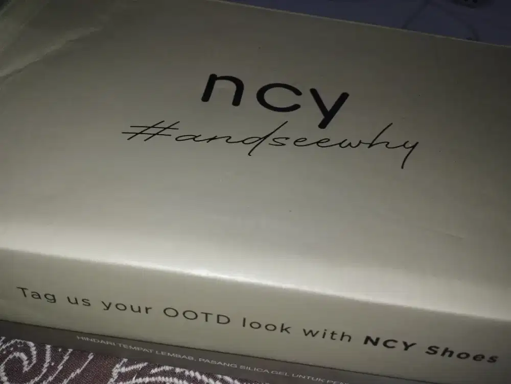 Sandal hak tahu merk Magdiel - 38