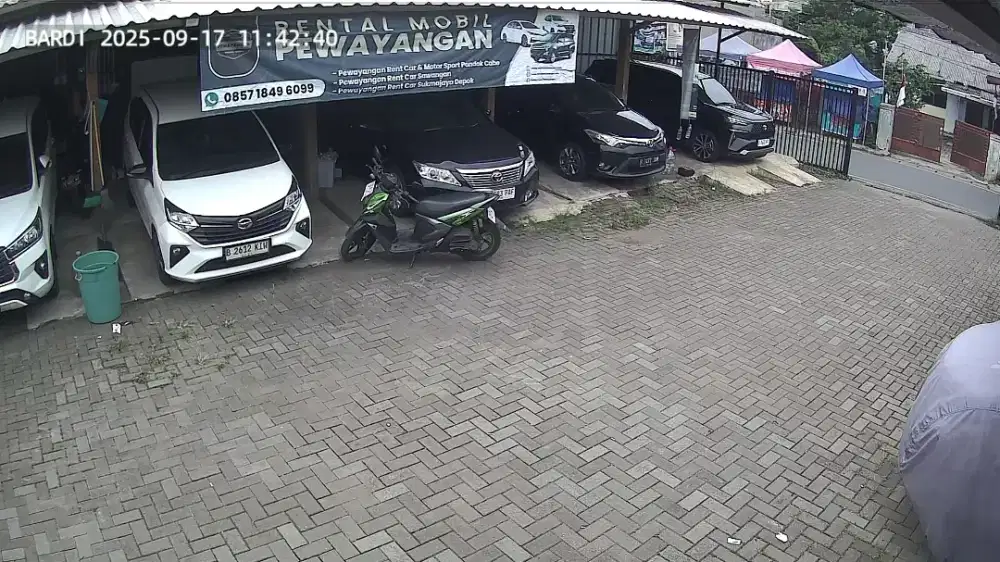 Sewa mobil rental mobil lepas kunci