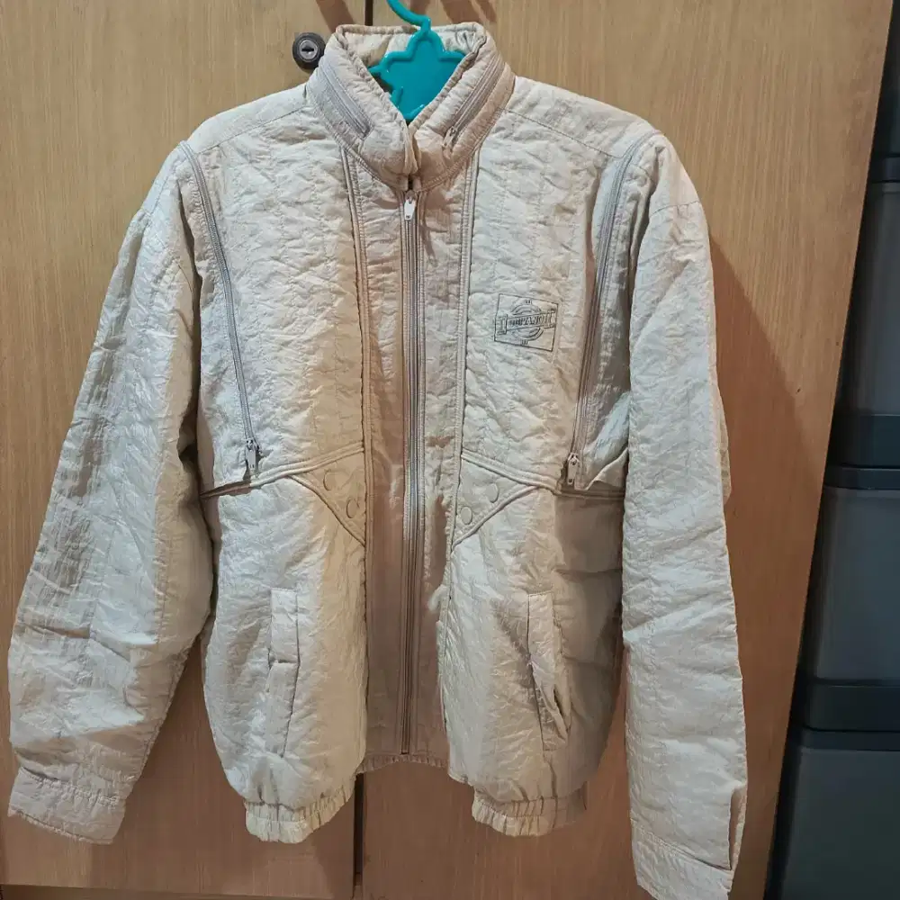 Jaket Parasut Ogivano Size M