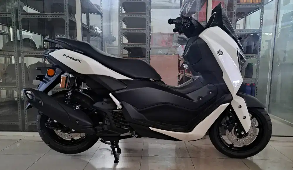[ Motor Baru ] Nmax neo s keyles putih