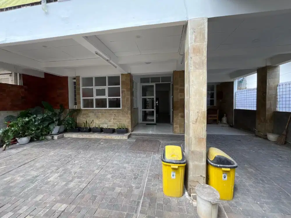 Ruang usaha 2 lantai di sayap riau Bandung cocok utk kantor, gym, cafe, kuliner dan berbagai usaha lain