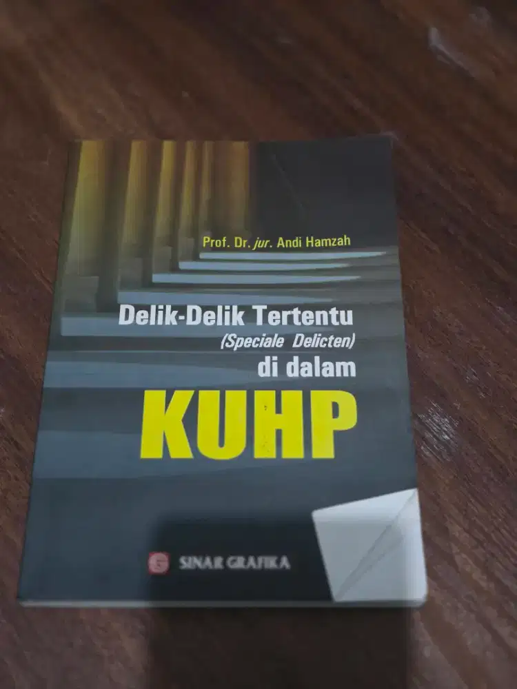 Buku Delik Tertentu di dalam KUHP Gratis