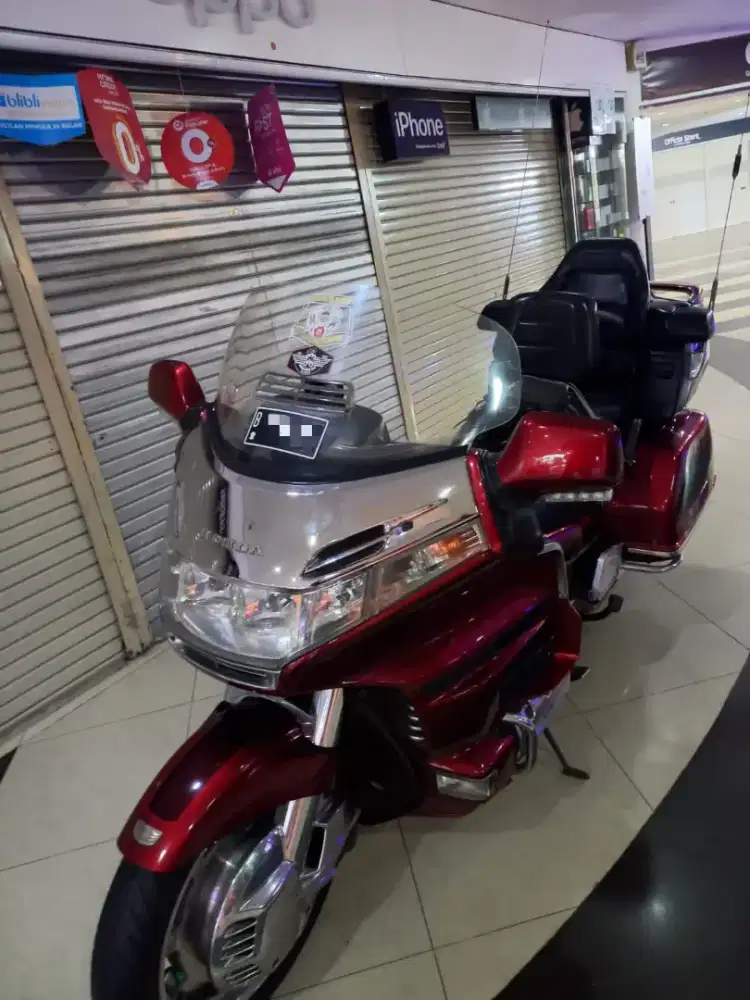 di jual cepet honda GL 1500 goldwing tahun 2000 unit rawatan istimewa
