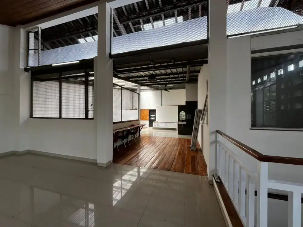 Ruang usaha 2 lantai di sayap riau cocok utk kantor, gym, cafe, kuliner dan berbagai usaha lain di bandung