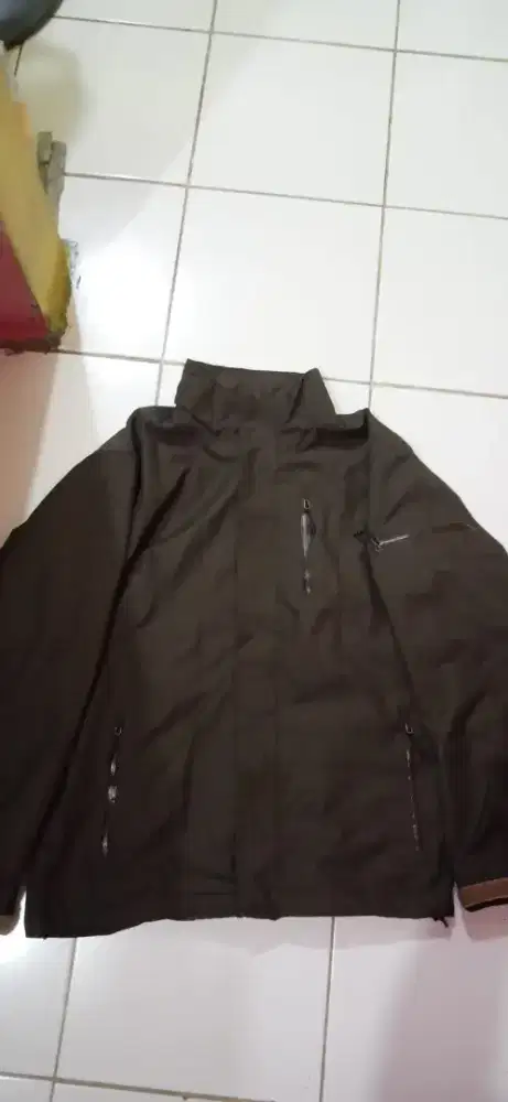 Jaket outdoor tebal