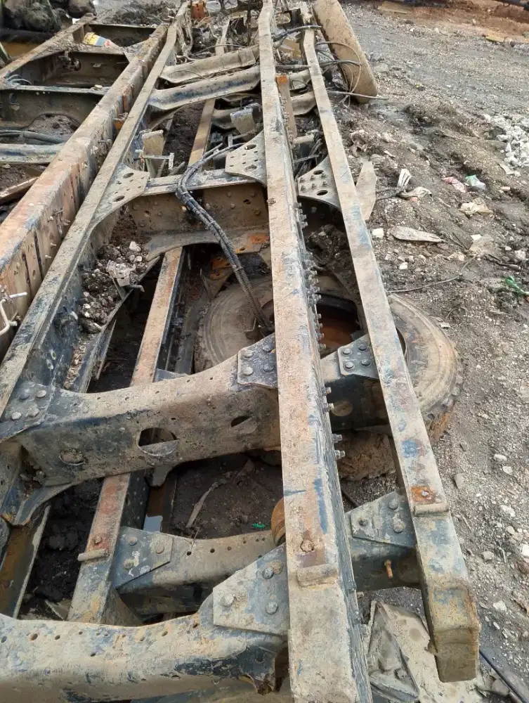 Sasis Hino 500 & sasis giga 285