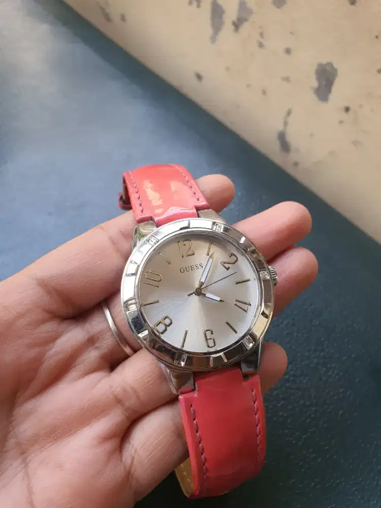 Jam tangan guess
