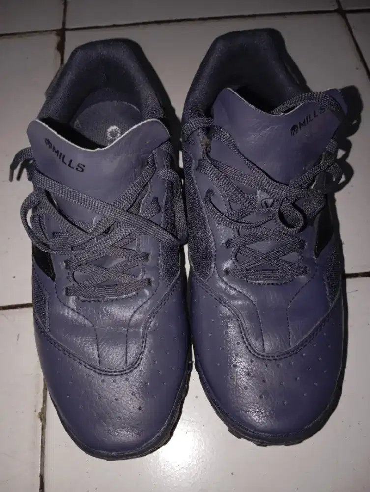 Jual sepatu mini soccer/futsal