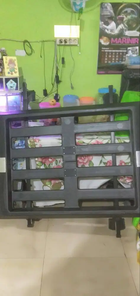 rak bagasi atas mobil