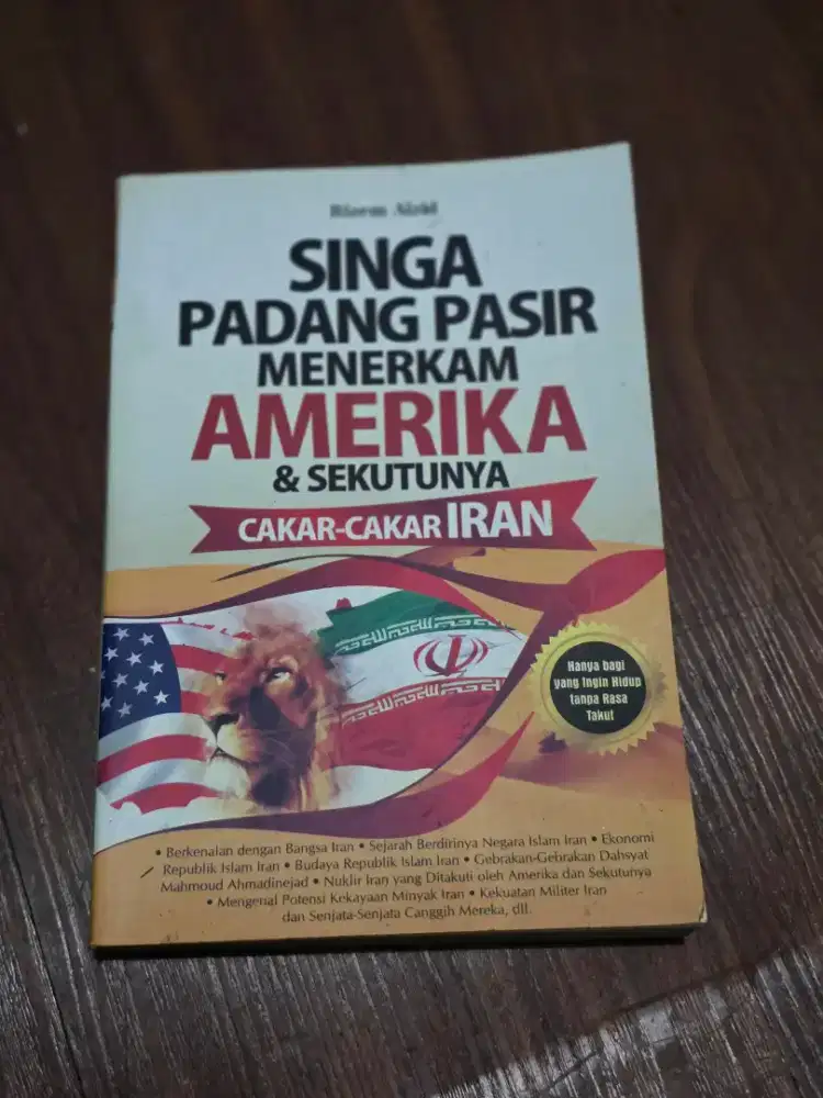 Buku Singa Padang Pasir Menerkam Amerika & Sekutunya - Rizem Aizid