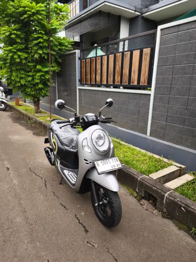Bissmillah dijual motor Honda Scoopy SE 2024 istimewa