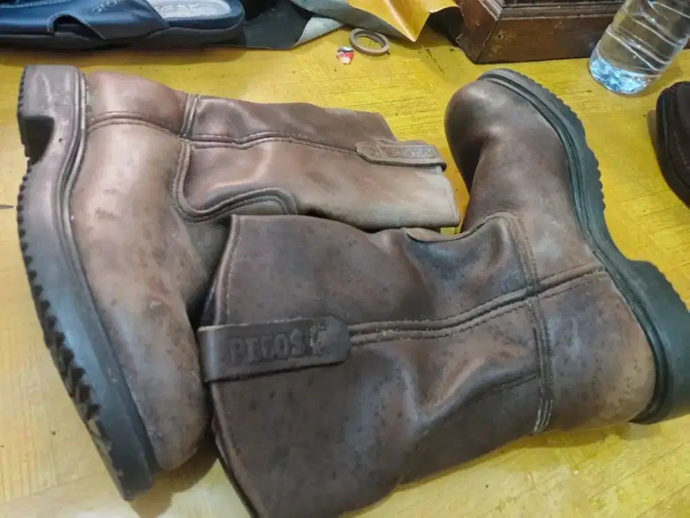 Sepatu redwing size 41 masih bagus