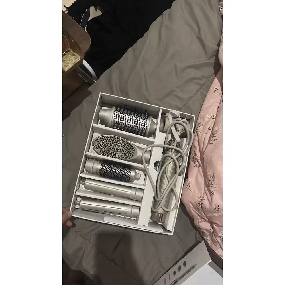 Airbot Aria Hyperstyler