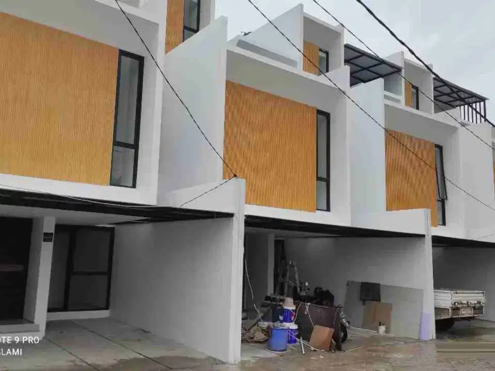Dijual Rumah Baru 3 Lantai 4 Kamar SIAP HUNI Dkt Exit Toll Becak Kayu Bintara Jaya Bekasi Barat