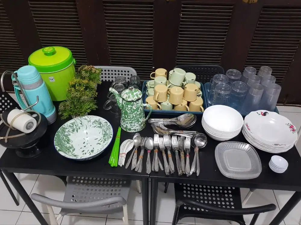 MEJA KURSI CAFE BORONGAN