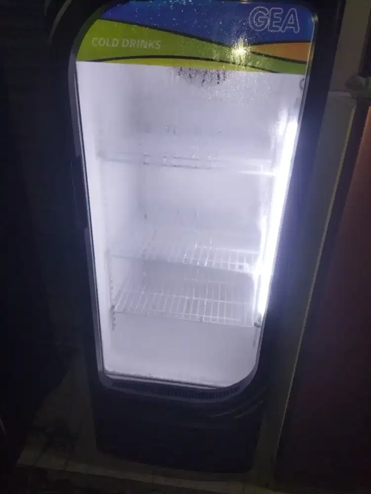 Kulkas pendingin minuman ukuran 4 rak normal no kendala