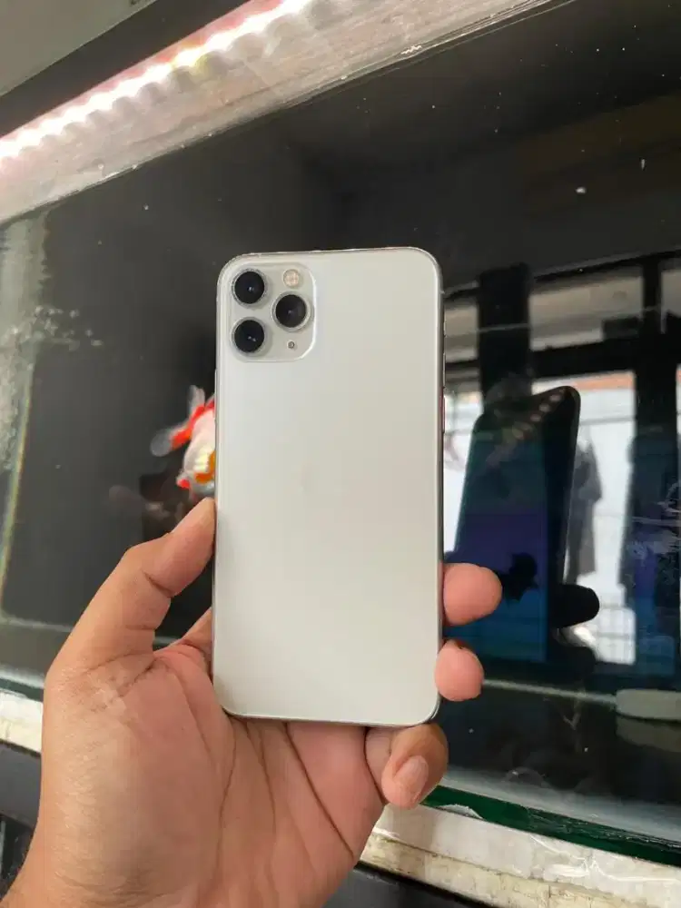 Iphone 11 pro 64gb fullset resmi beacukai