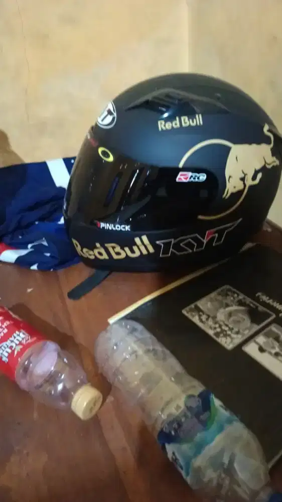 Helem bekas baru 3 kali di pakai