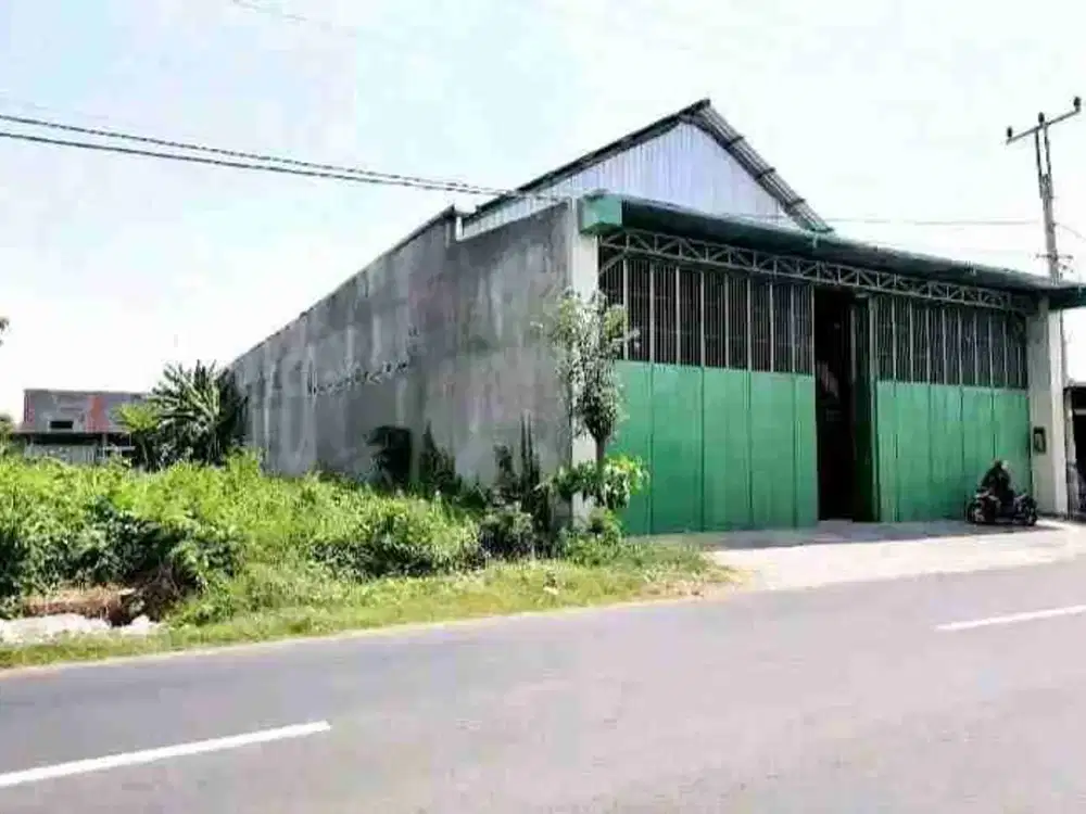 Gudang Murah tepi Jl raya tasikmadu karanganyar