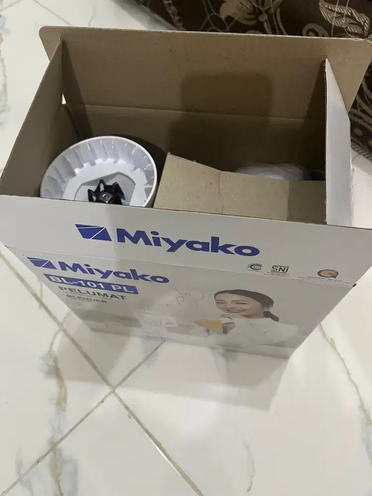 Blender gk pernah kepake baru dibeli