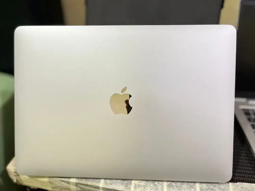 jual cepat Macbook M1